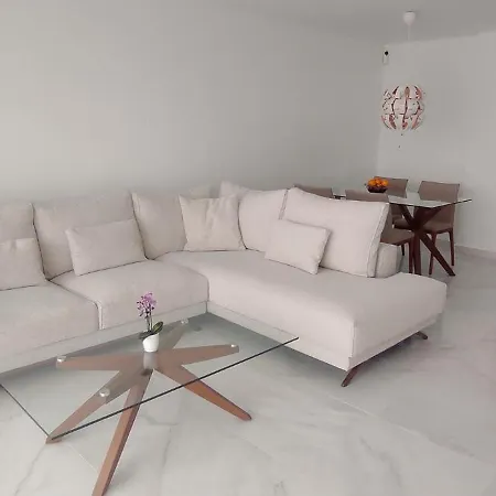 Vcs Miraflores Beachfront Luxury Apartment Apartment