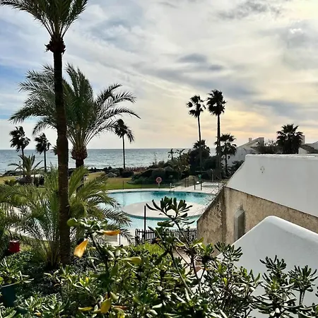 Vcs Miraflores Beachfront Luxury Apartment *